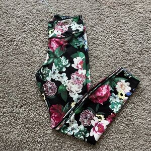 NWOT Women's Nike Dri-Fit Floral Leggings size Small
